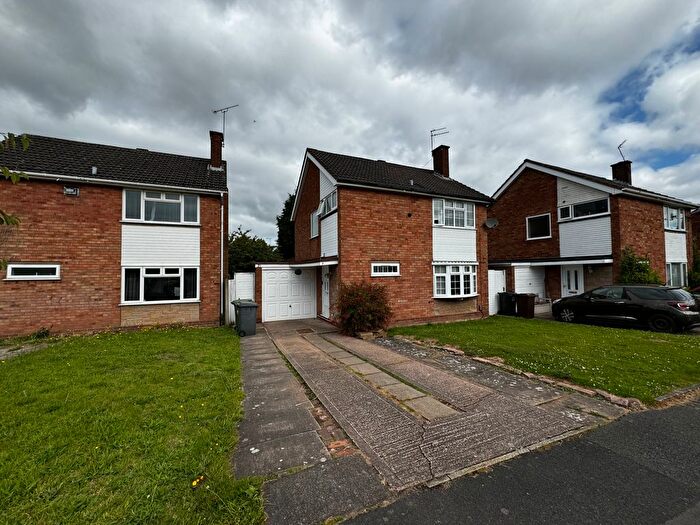 3 Bedroom Detached House To Rent In Camberley Drive, Penn, Wolverhampton, WV4