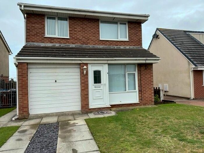 3 Bedroom Detached House To Rent In Anson Close, Lytham St. Annes, Lancashire, FY8