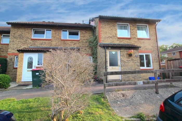 1 Bedroom Flat To Rent In Sissinghurst Close, Crawley, RH10