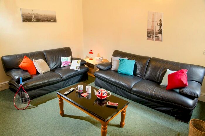 3 Bedroom Private Hall To Rent In Balmoral Road, Lancaster, LA1