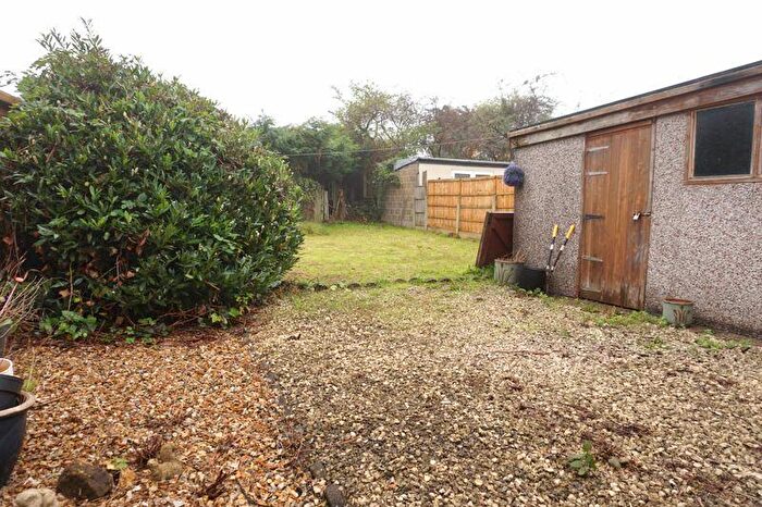 3 Bedroom Semi-Detached House For Sale In Whinney Lane, Ollerton, NG22