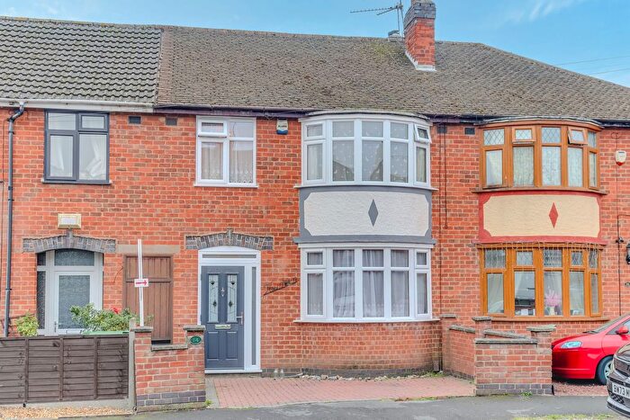 3 Bedroom Terraced House For Sale In Balmoral Drive, Braunstone Town, LE3