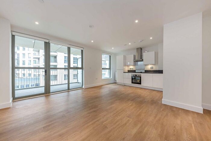 2 Bedroom Flat To Rent In Green Street, Willesden Junction, NW10