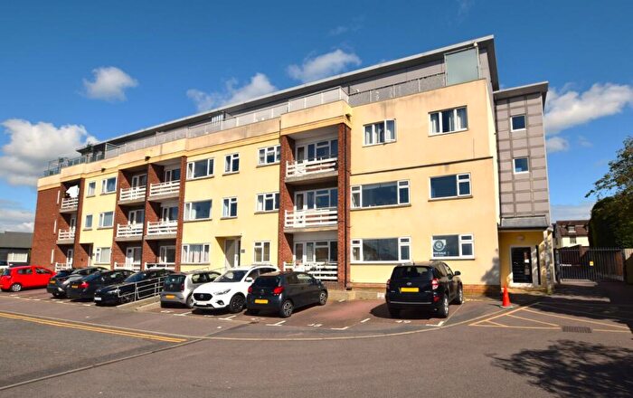1 Bedroom Apartment To Rent In St Ediths Court, Billericay, CM12