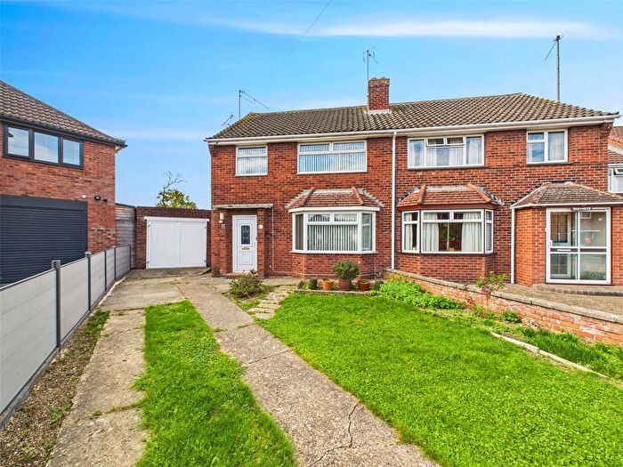 3 Bedroom Semi-Detached House For Sale In Ogbourne Close, Longlevens, Gloucester, Gloucestershire, GL2