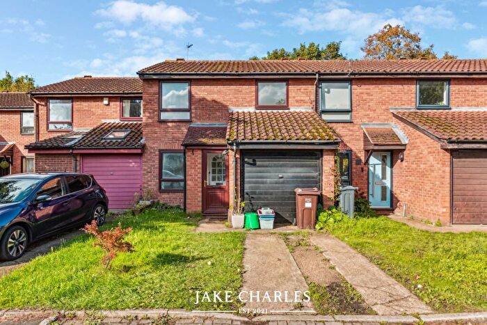 3 Bedroom Terraced House To Rent In Oliver Close, London, W4