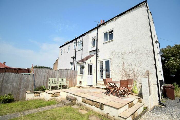2 Bedroom End Of Terrace House To Rent In Wrenthorpe Road, Wrenthorpe, Wakefield WF2