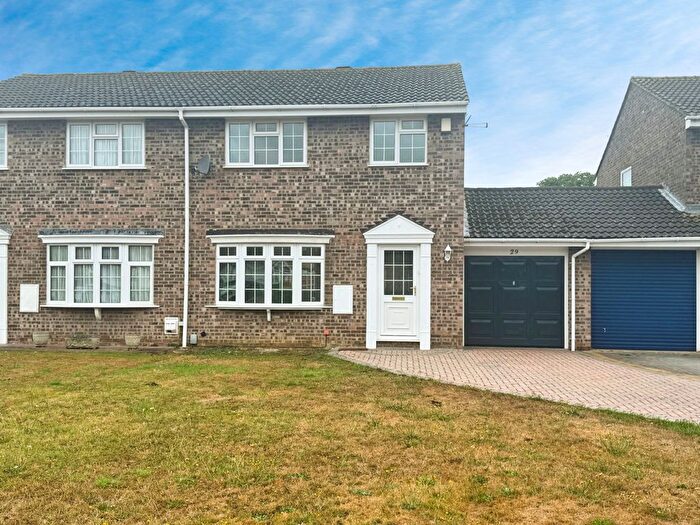 3 Bedroom Terraced House To Rent In Thrush Close, Abbeydale, Gloucester, GL4