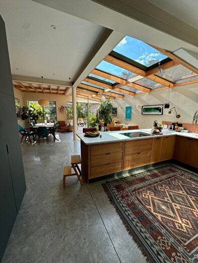 4 Bedroom House For Sale In Doyle Gardens, Kensal Rise, NW10