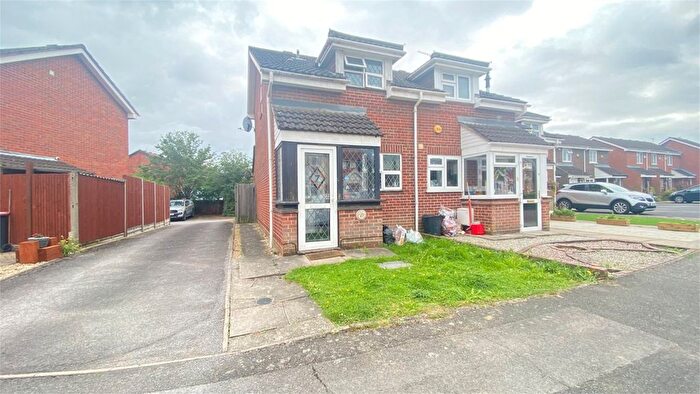 1 Bedroom Semi-Detached House To Rent In Braunston Drive, Hayes, UB4