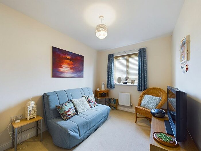 3 Bedroom End Of Terrace House For Sale In Hereson Road, Broadstairs, CT10