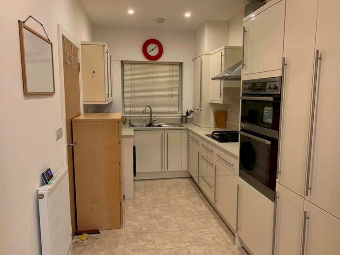 5 Bedroom Terraced House To Rent In Marbaix Gardens, Isleworth, Greater London TW7