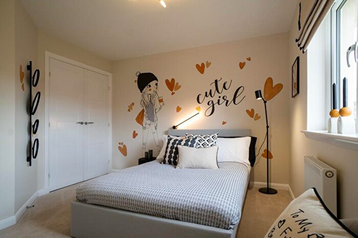 5 Bedroom Detached House For Sale In Monarchs Walk, West Calder, EH55