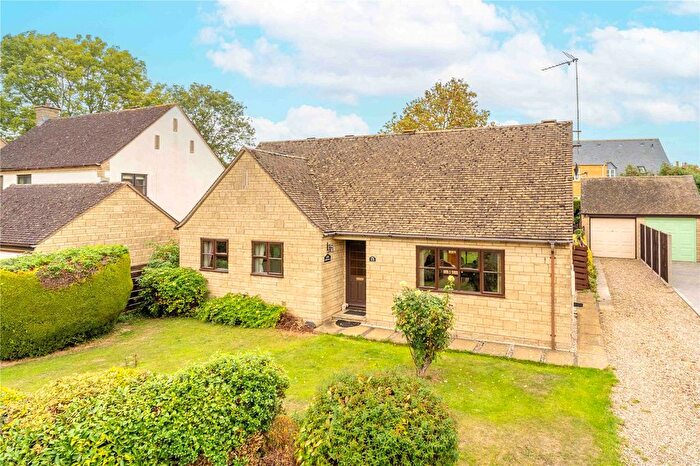 3 Bedroom Bungalow For Sale In Willow Road, Willersey, Worcestershire, WR12