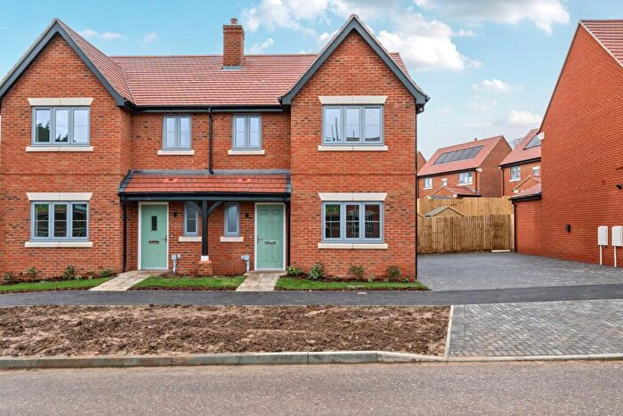 3 Bedroom Semi Detached House To Rent In White Barrow Lane, Worting Park, Basingstoke, Hampshire, RG23