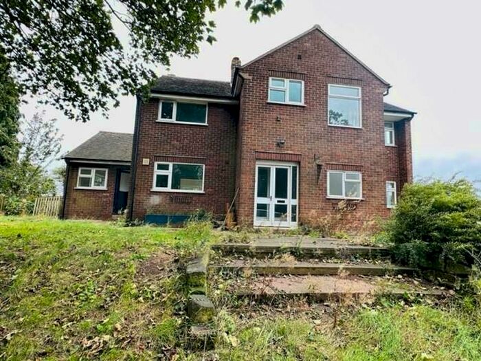 4 Bedroom Country House To Rent In Warton, Tamworth, B79