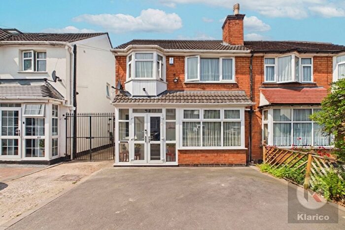 3 Bedroom Semi-Detached House For Sale In Tetley Road, Birmingham, B11