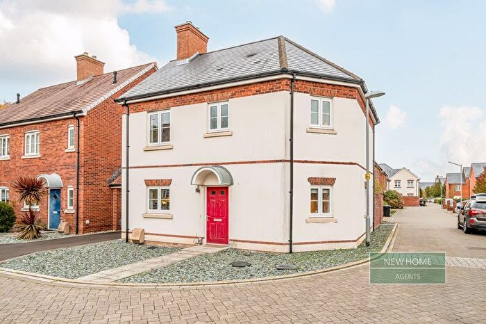 3 Bedroom Detached House For Sale In Rushton Way Wimborne, BH21