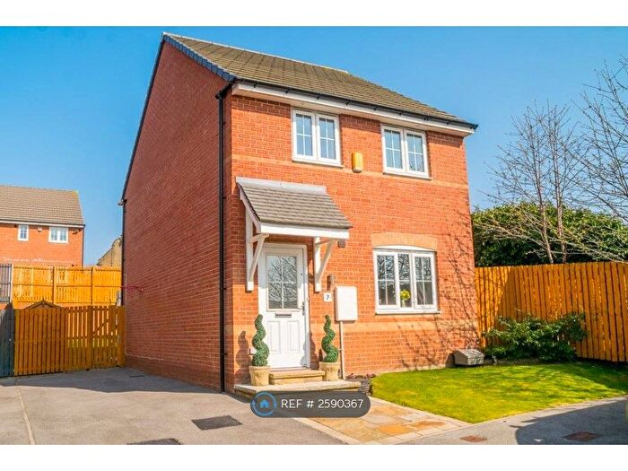 3 Bedroom Detached House To Rent In Stopes Walk, Morley, Leeds, LS27