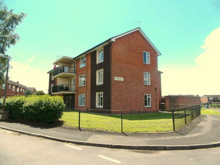 Houses for sale & to rent in TF10 7QG, Ford Road, Newport West Newport