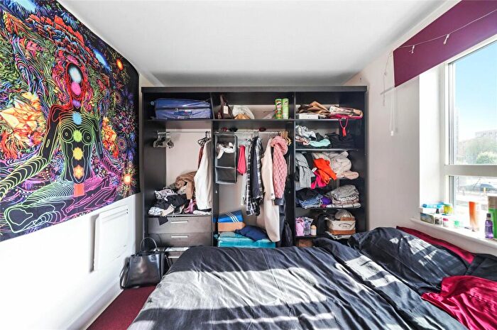 1 Bedroom Apartment To Rent In Padstone House, London, E3