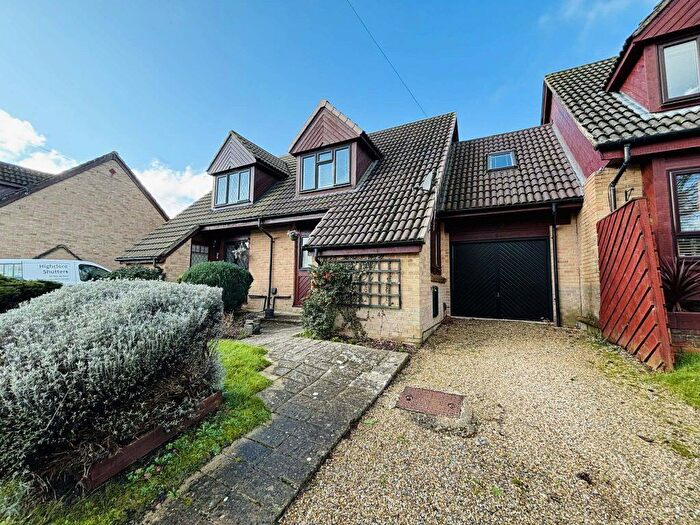 3 Bedroom Mews For Sale In Hazel Grove, Thatcham, RG18