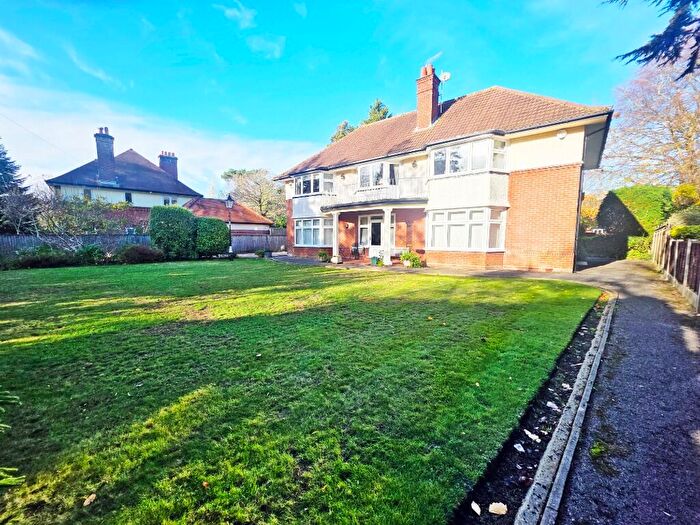 6 Bedroom Detached House For Sale In East Avenue, Talbot Woods, Bournemouth, Dorset, BH3