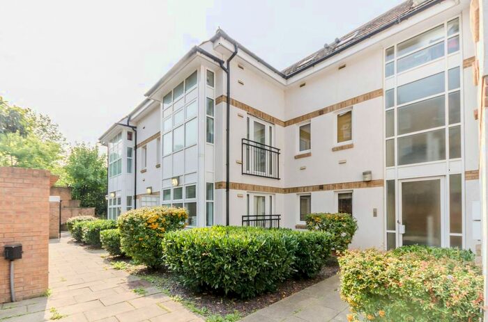 1 Bedroom Flat To Rent In Nettlefold Place, West Norwood, London, SE27