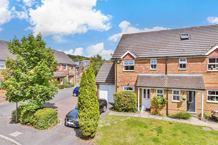 3 Bedroom Semi Detached House For Sale In Shire Place, Redhill, Surrey, RH1