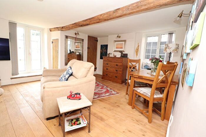 2 Bedroom Cottage For Sale In High Street, Leadenham, Lincoln, LN5