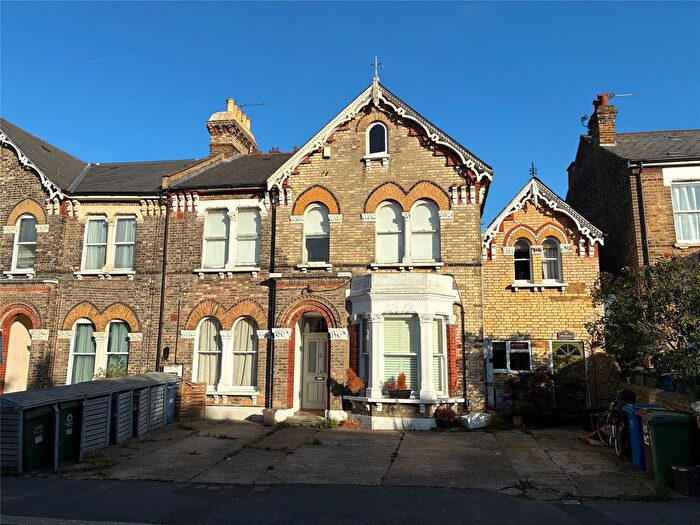 2 Bedroom Flat For Sale In Friern Road, London, SE22