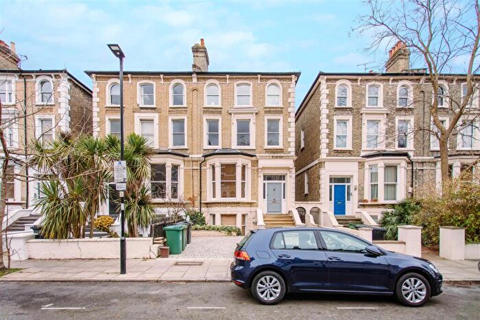 1 Bedroom Flat For Sale In Wray Crescent, Finsbury Park, N4