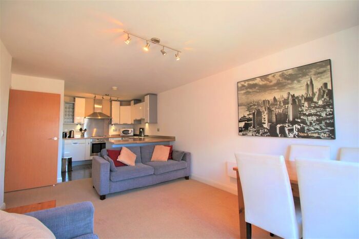 2 Bedroom Flat To Rent In Egerton Street, Chester, Cheshire, CH1