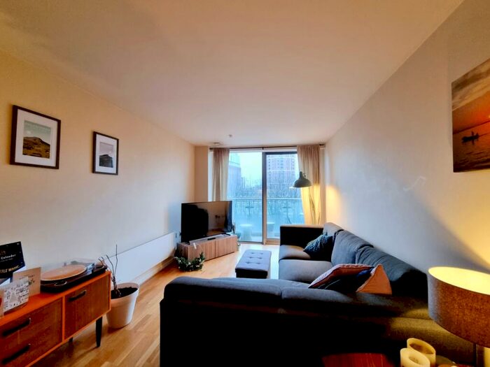 2 Bedroom Apartment To Rent In Whitehall Quay Whitehall Road Leeds, LS1