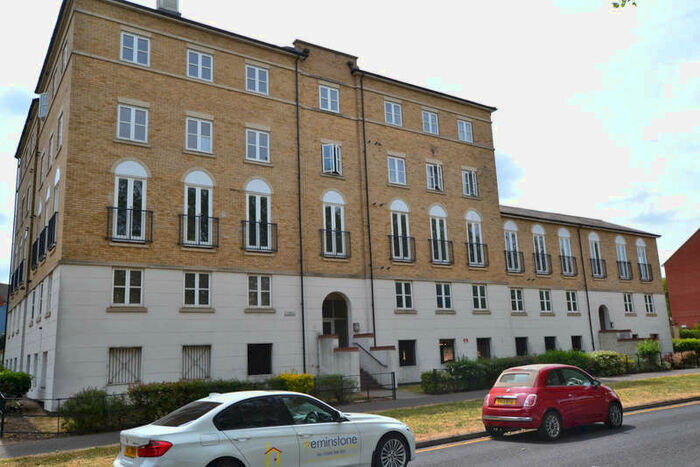 2 Bedroom Apartment To Rent In Circular Road South, Colchester, CO2