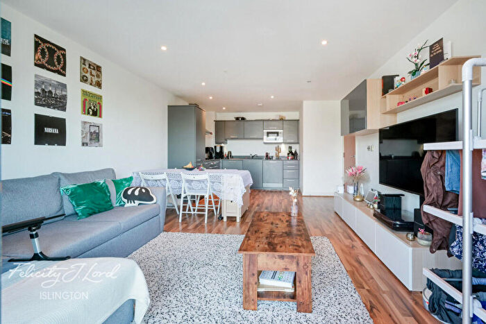 1 Bedroom Flat For Sale In Copenhagen Street, London, N1