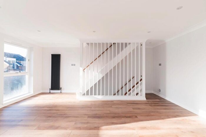 4 Bedroom House To Rent In Shearman Road London, SE3