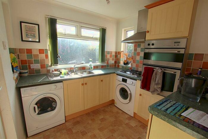 2 Bedroom Detached Bungalow To Rent In Homer Road, Braunton, EX33