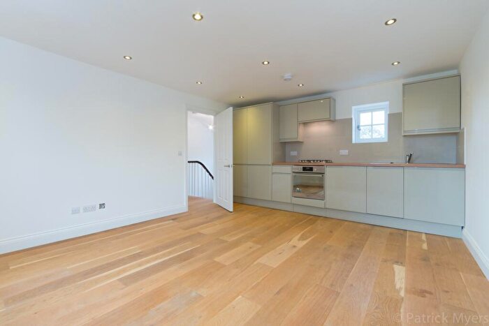 2 Bedroom Flat To Rent In Peckham Rye East Dulwich, SE22