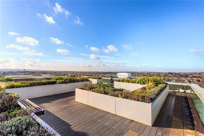 2 Bedroom Flat To Rent In Northway House, Whetstone, N20