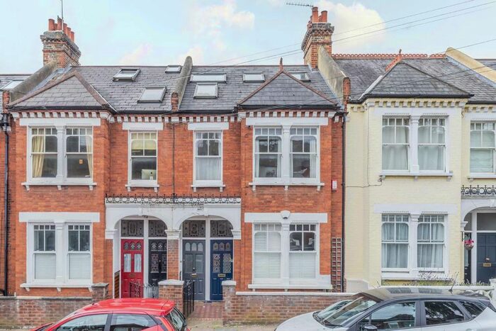 2 Bedroom Maisonette To Rent In Hambalt Road, London, SW4
