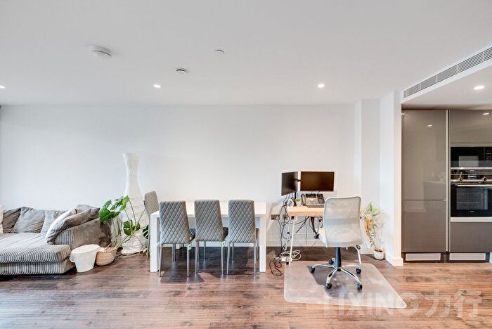 2 Bedroom Flat To Rent In Royal Mint Street, Tower Hill, E1