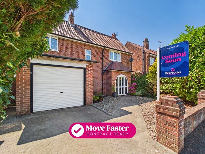 3 Bedroom Detached House For Sale In Newland Avenue, Driffield, YO25