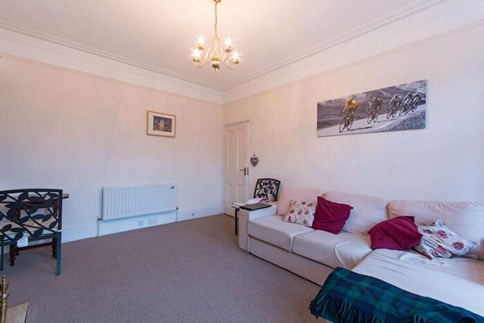 1 Bedroom Flat To Rent In Prince Of Wales Drive, Prince Of Wales Drive, London, SW11