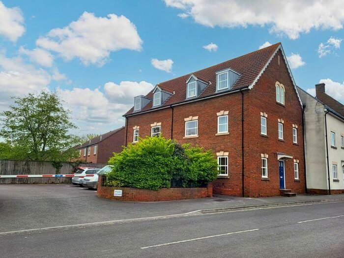 2 Bedroom Apartment To Rent In Sedgemoor Way, Glastonbury, BA6