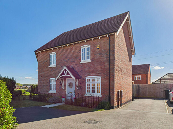 2 Bedroom Semi-Detached House For Sale In Stichill Avenue, Stenson Fields, DE24