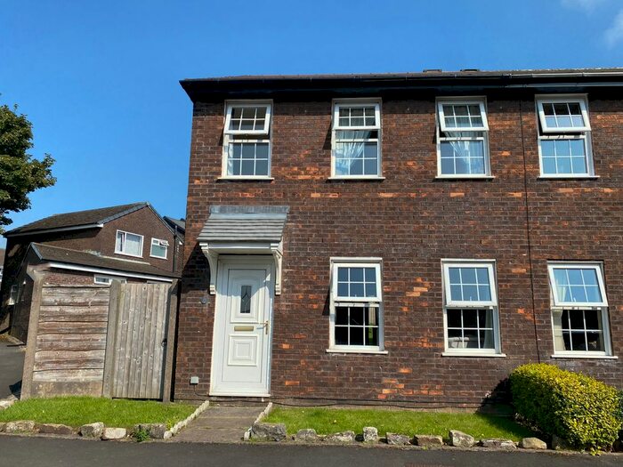 3 Bedroom Semi-Detached House For Sale In Inchfield, Worsthorne, Burnley, BB10