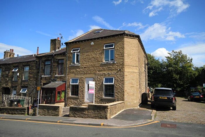 4 Bedroom End Of Terrace House For Sale In Cottingley Road, Allerton, Bradford, BD15