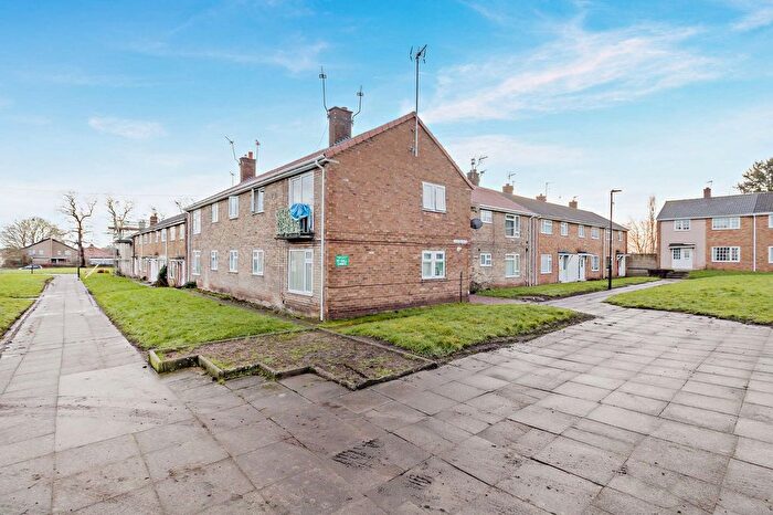 2 Bedroom Flat For Sale In Glebe Road, Thorne, Doncaster, DN8