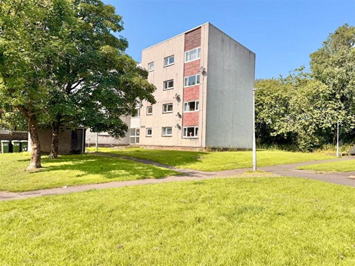 2 Bedroom Flat For Sale In Pine Crescent, East Kilbride, G75